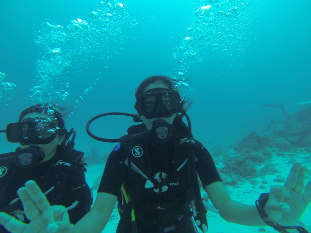 underwater maafushi maldives budget PADI open water diver scuba certification