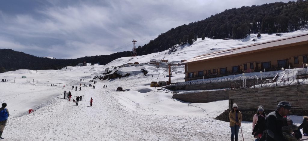 View of the skiing slopes in Auli in March, winter season