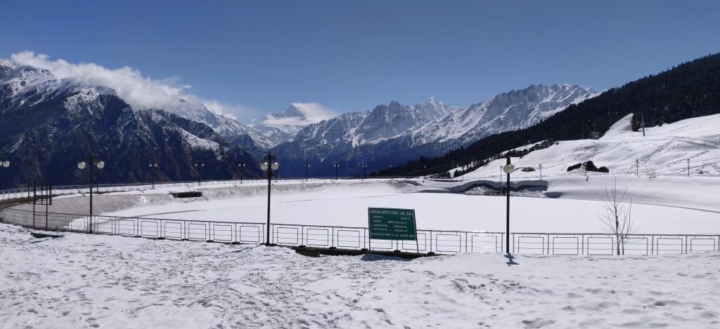 The highest manmade artificial lake located right in Auli, one of the popular places to visit in Auli