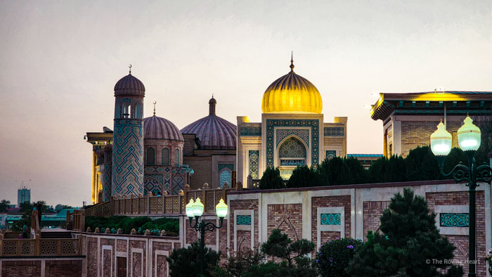 islam karimov monument in samarkand